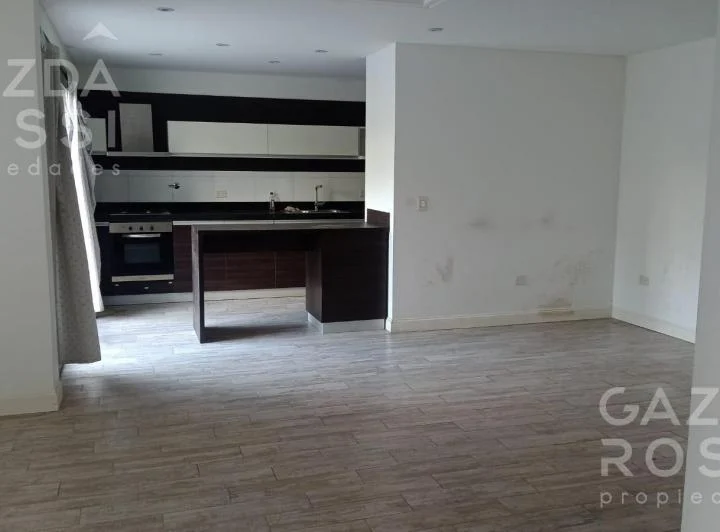 Departamento en venta en Adrogue 2