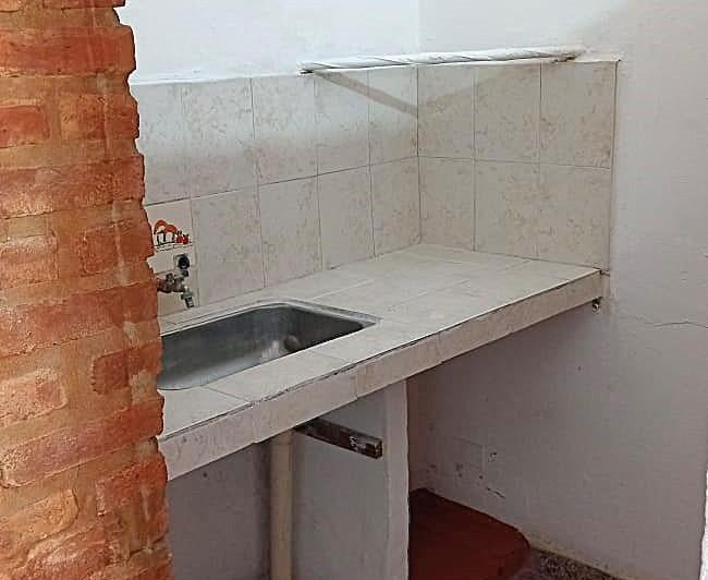 Local en alquiler en Burzaco 4
