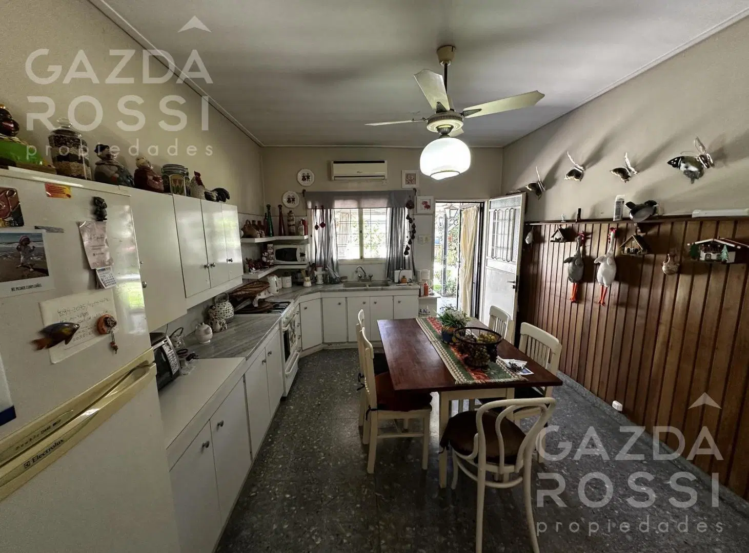 Casa en venta adrogue 4