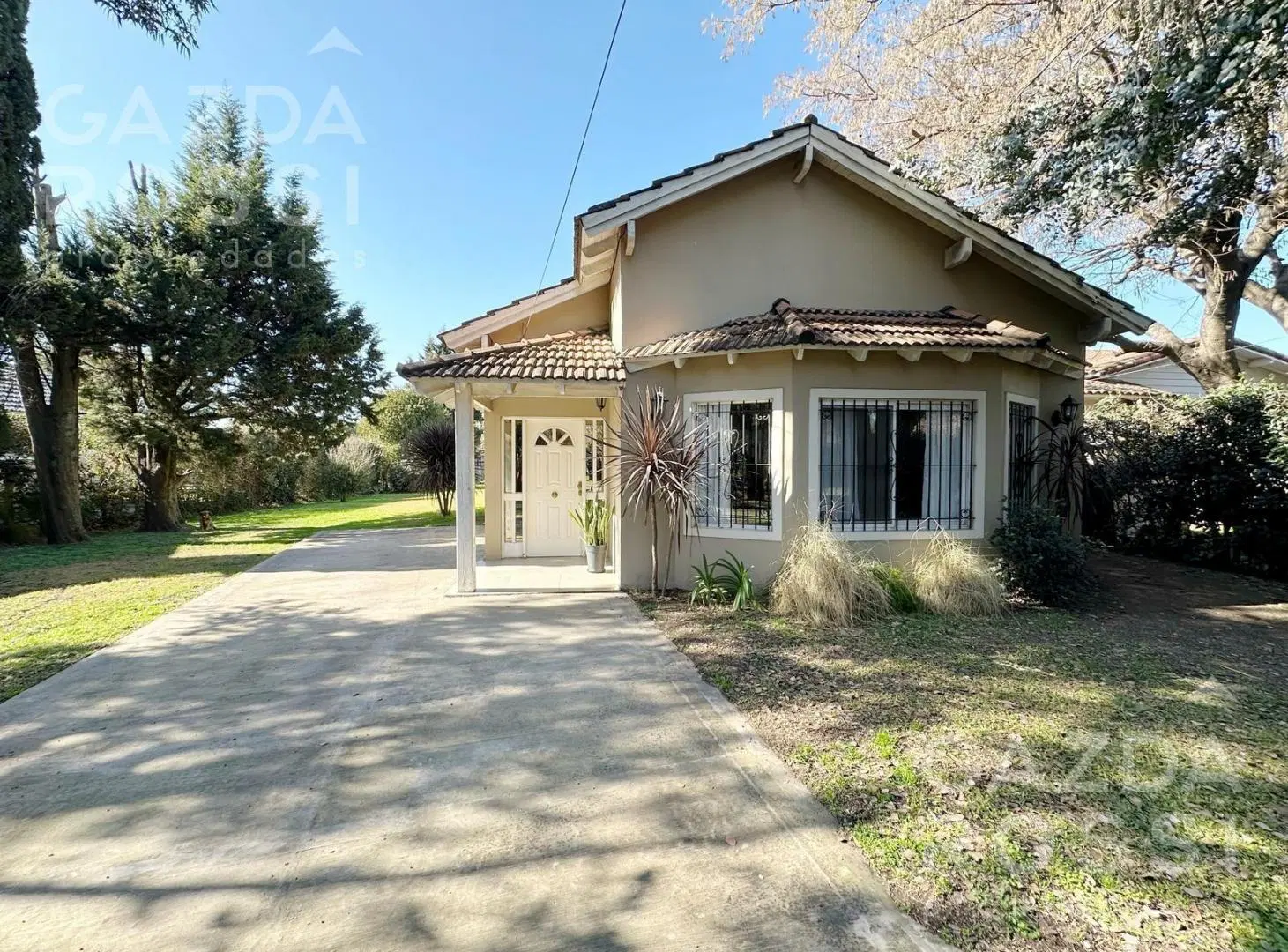 VENTA casaquinta con piscina en El Trébol, Ezeiza. 5