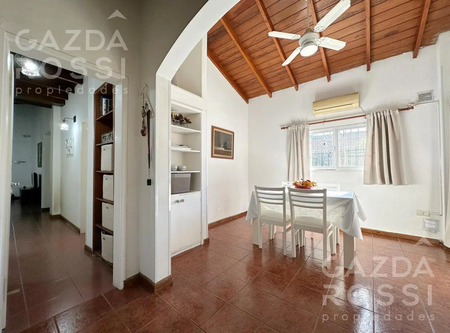 VENTA  casaquinta con piscina en El Trébol, Ezeiza. 8