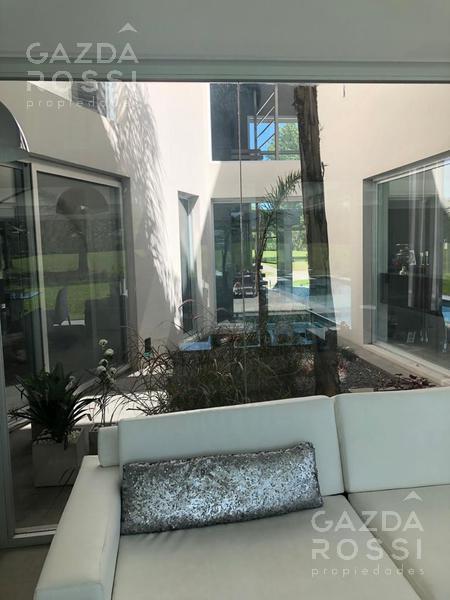 Foto de Moderna propiedad en Saint Thomas Este, imagen 4