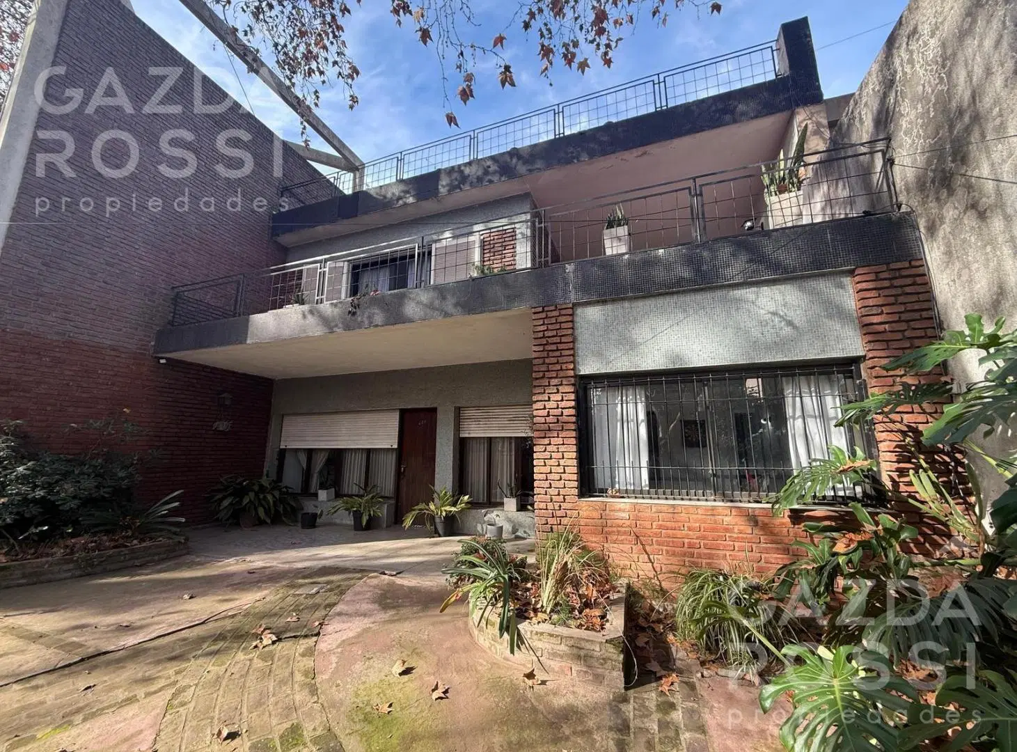 Casa en venta en Adrogué 2
