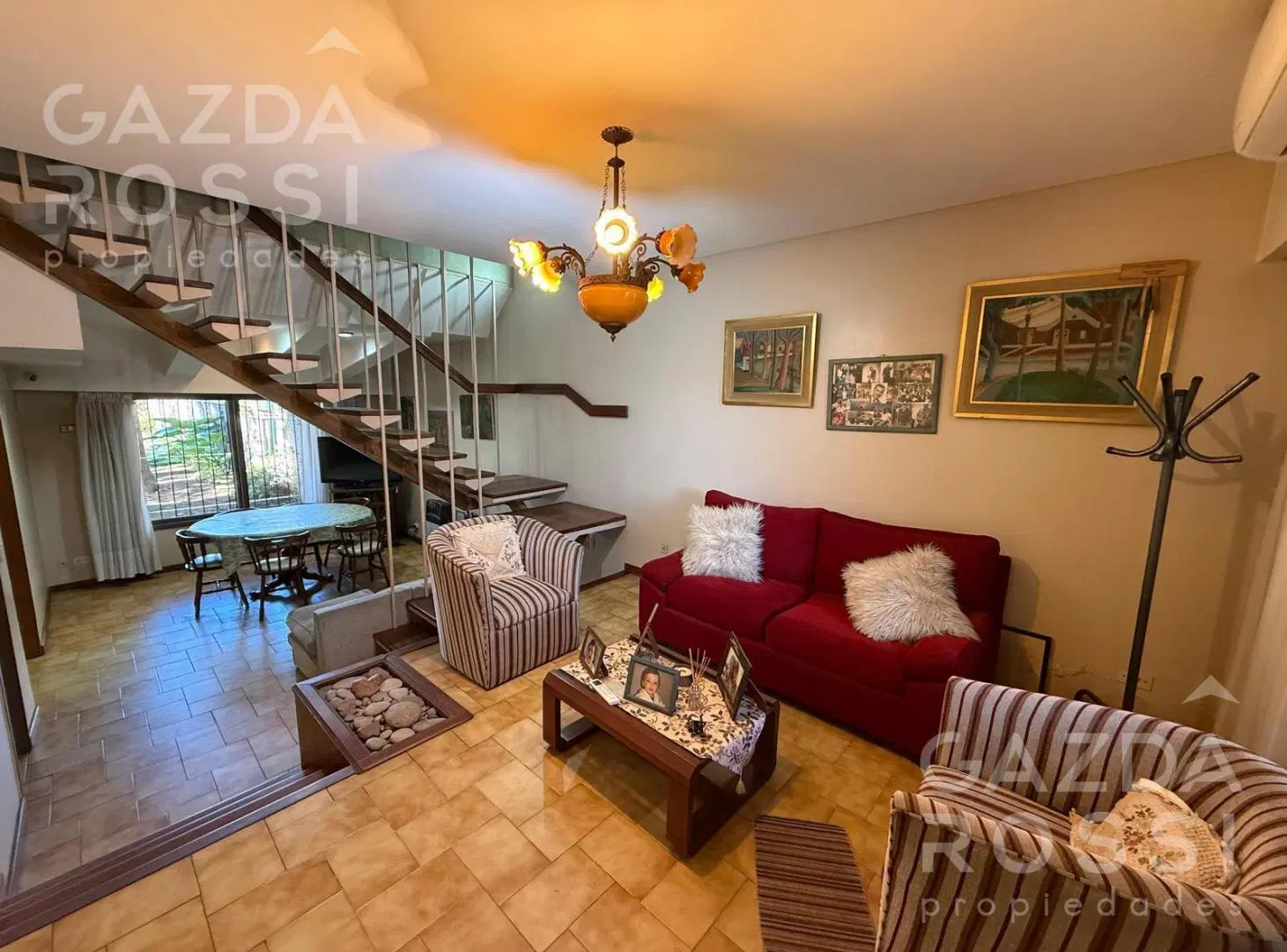 Casa en venta en José Marmol 3