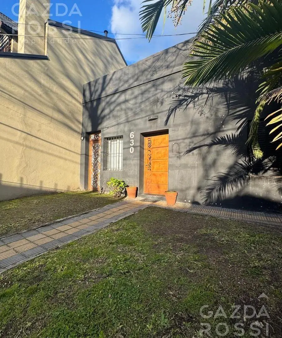 Casa en venta en Adrogué 3