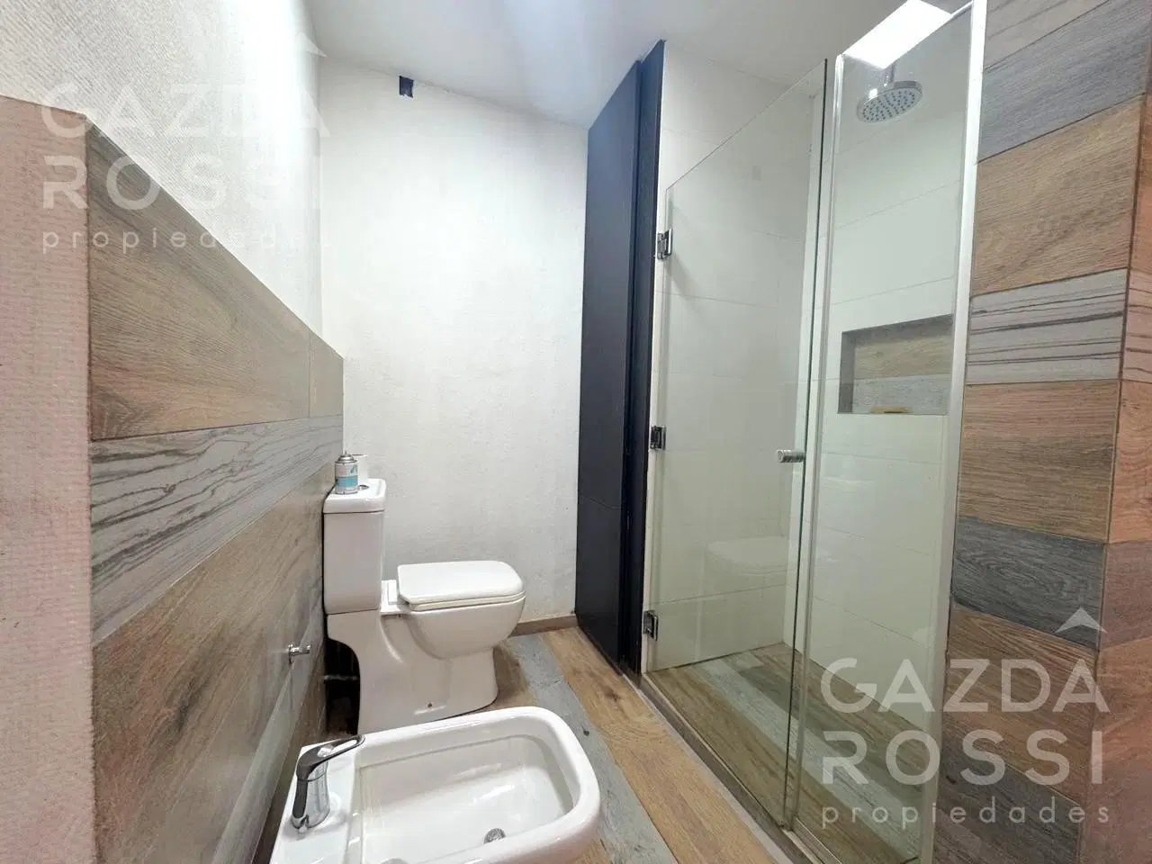 Casa en venta en Adrogué 2
