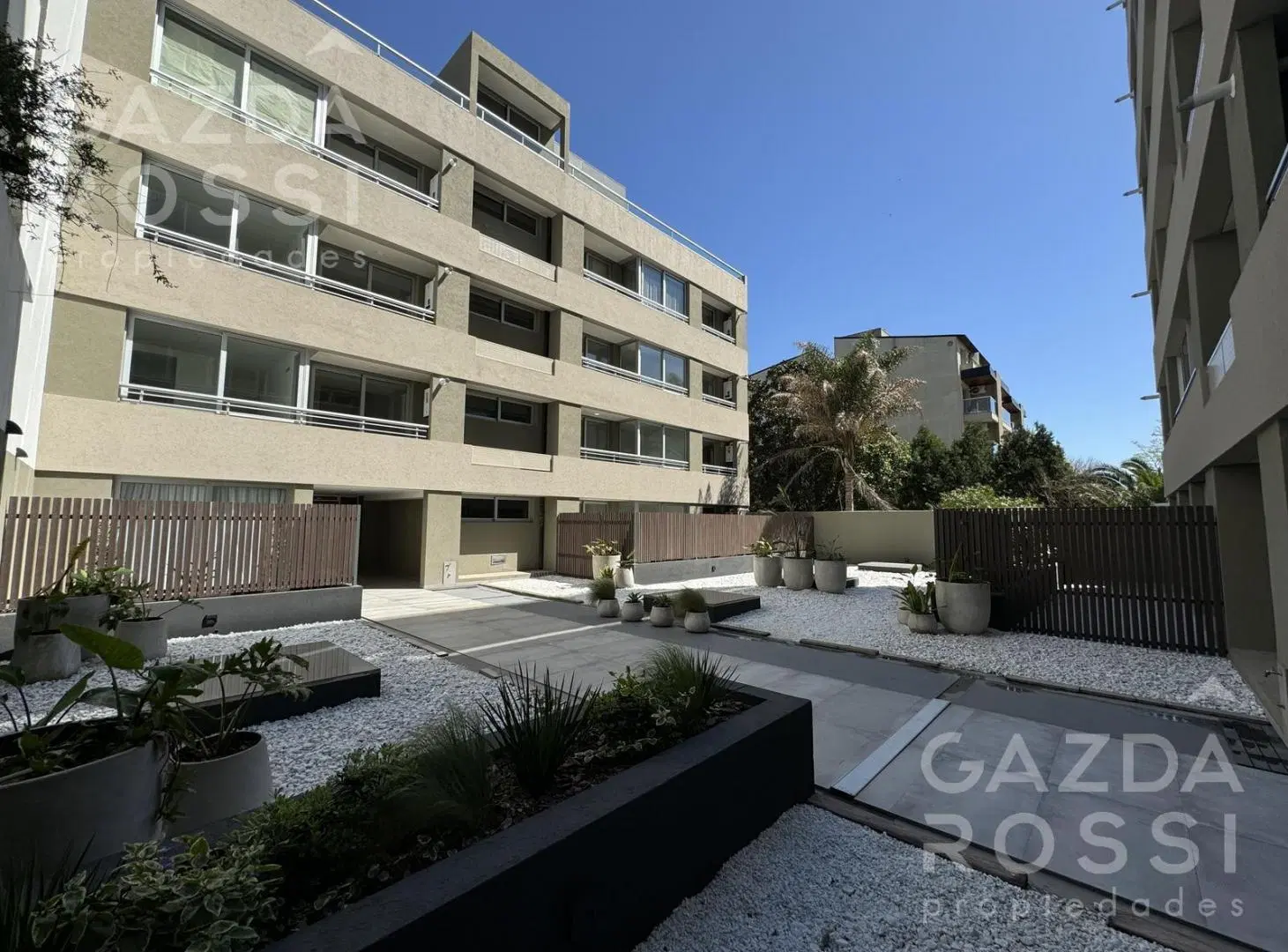 Departamento en venta en Adrogué 5