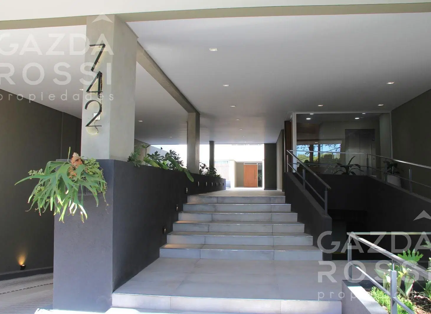 Departamento en venta en Adrogué 4