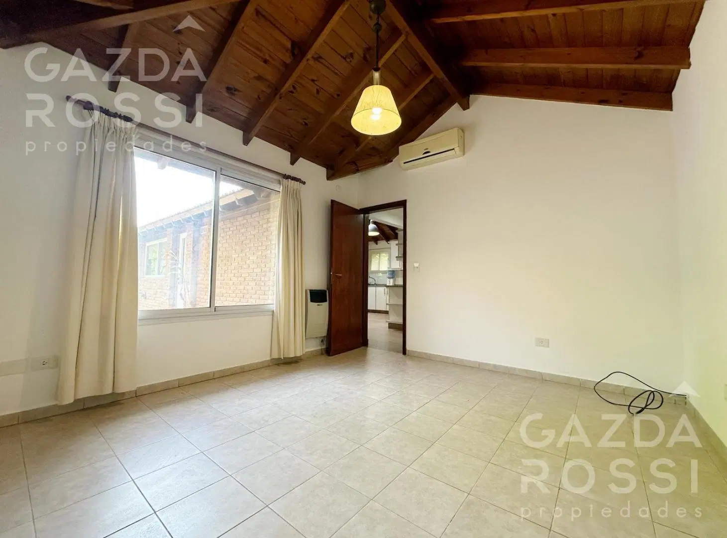 Casaquinta en Los Rosales 4