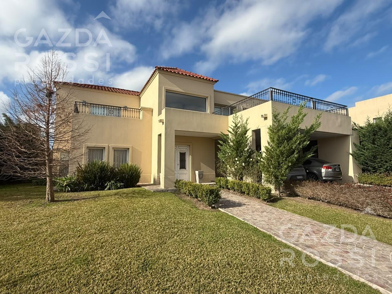 Foto de Casa en Barrio Los Naranjos., imagen 2