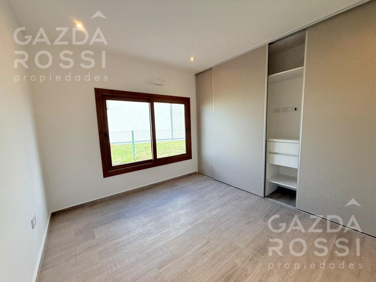 Foto de Casa con piscina a estrenar en Barrio San Felipe, imagen 2