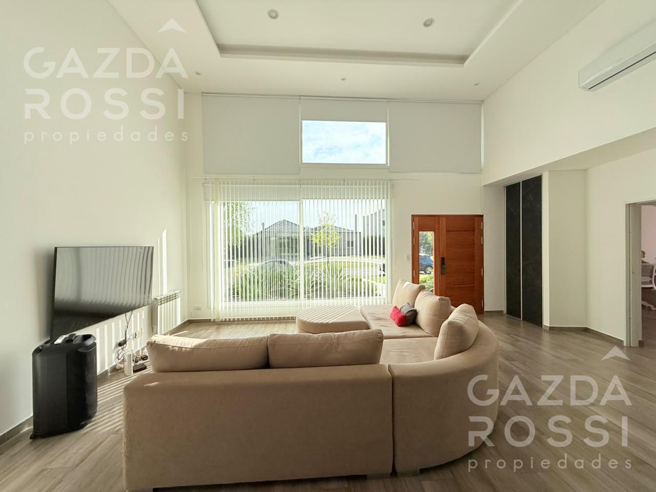 Foto de Espectacular propiedad de diseño y calidad en Barrio Privado Santa, imagen 5
