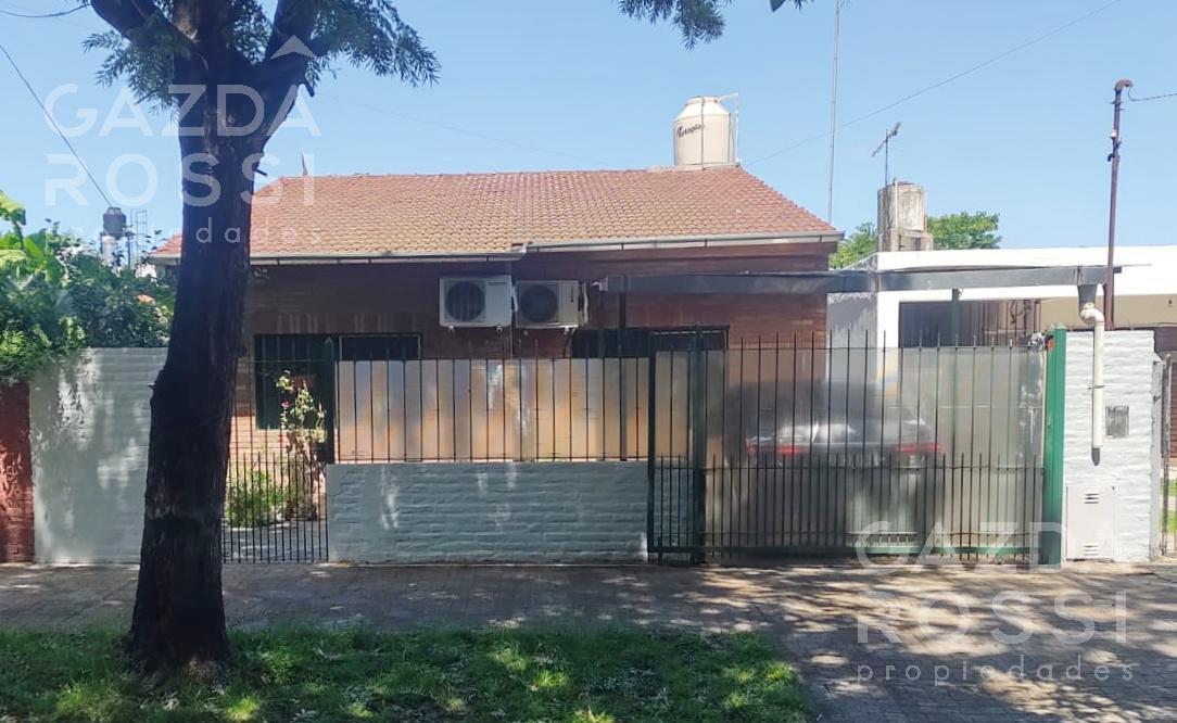 Foto de Casa con hermoso jardin en Ezeiza, imagen 3