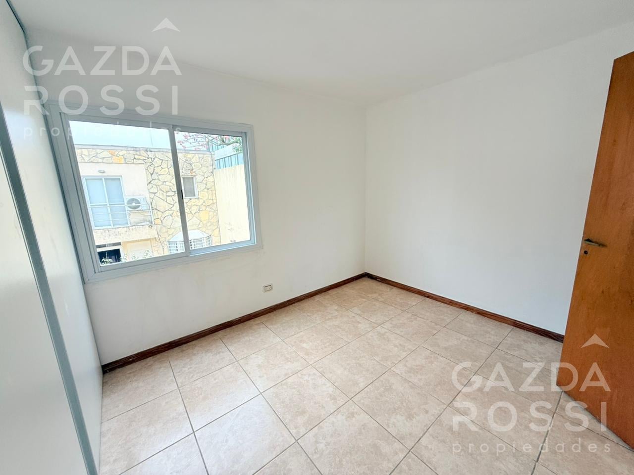 Foto de Excelente dúplex a la venta en el centro de Canning, imagen 5