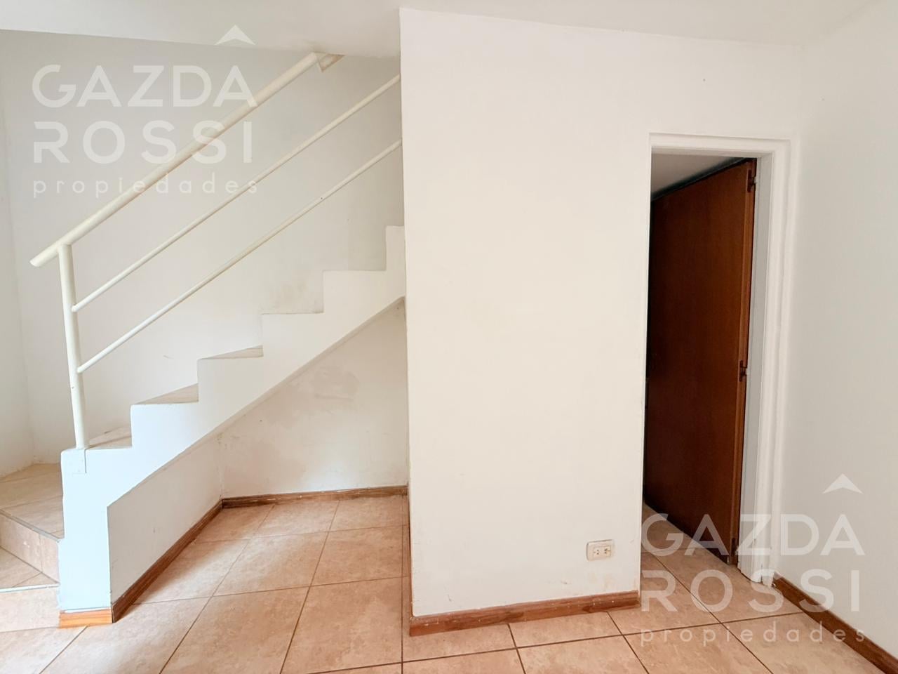 Foto de Excelente dúplex a la venta en el centro de Canning, imagen 4