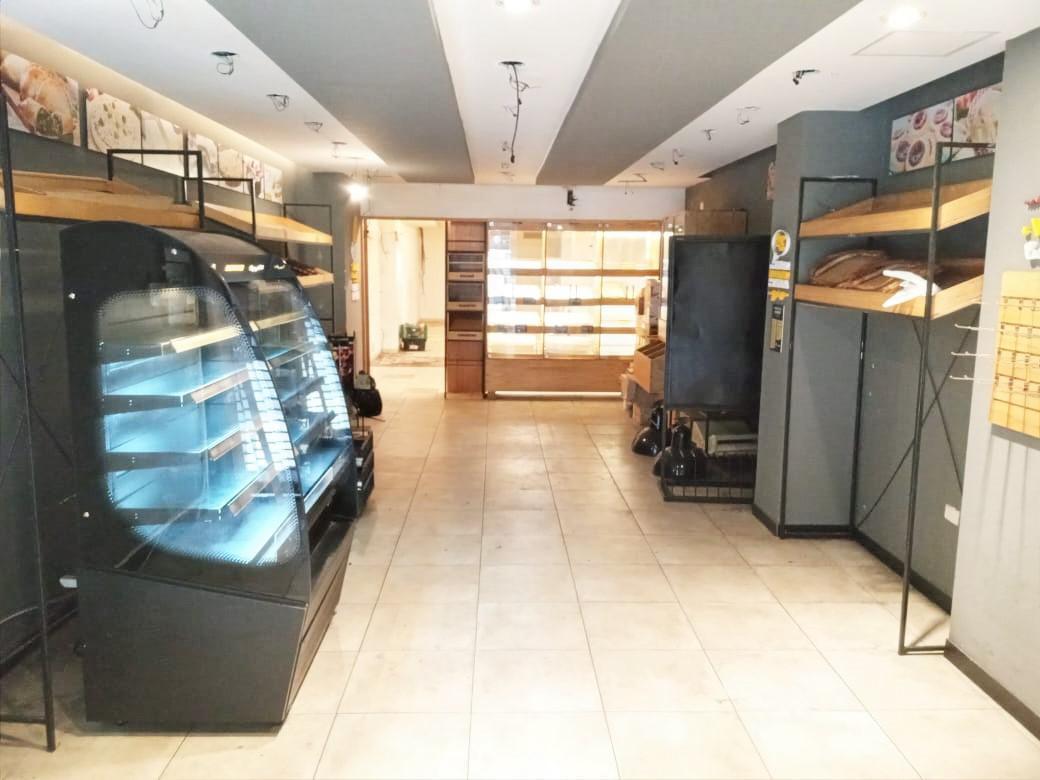 Foto de Excelente Local Comercial de 287m2 sobre Av. Cordoba y Av. Callao, imagen 3