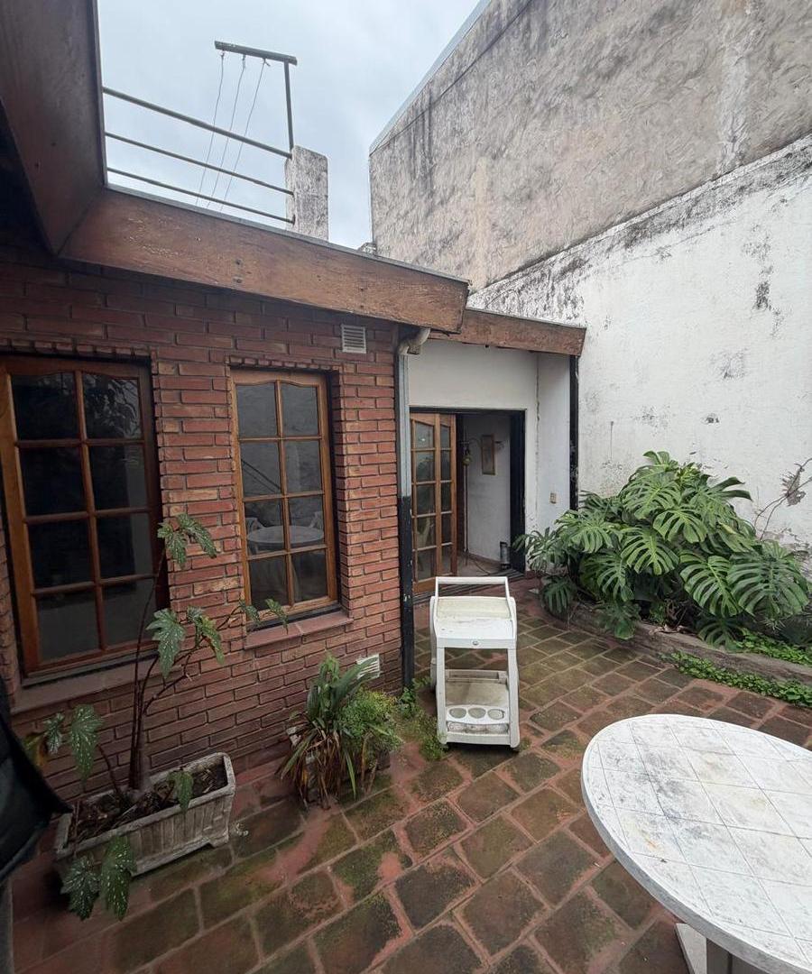 Foto de Amplio PH en Parque Chacabuco con Patio y Terraza, imagen 3