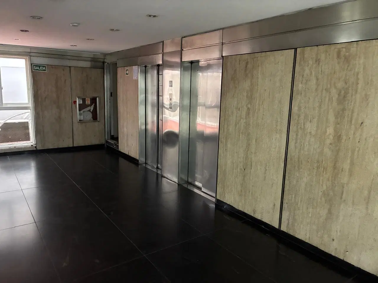 Av. Santa Fe 1970 - Oficinas - Consultorios - Apto todo destino 2