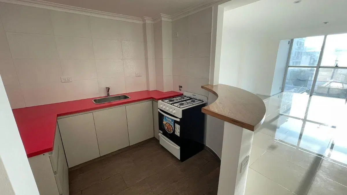 DEPARTAMENTO monoambiente en ALQUILER, calle 46 y 15 de La Plata 4