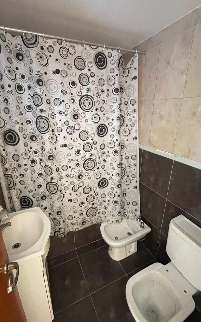 DEPARTAMENTO monoambiente en ALQUILER, calle 46 y 15 de La Plata 2