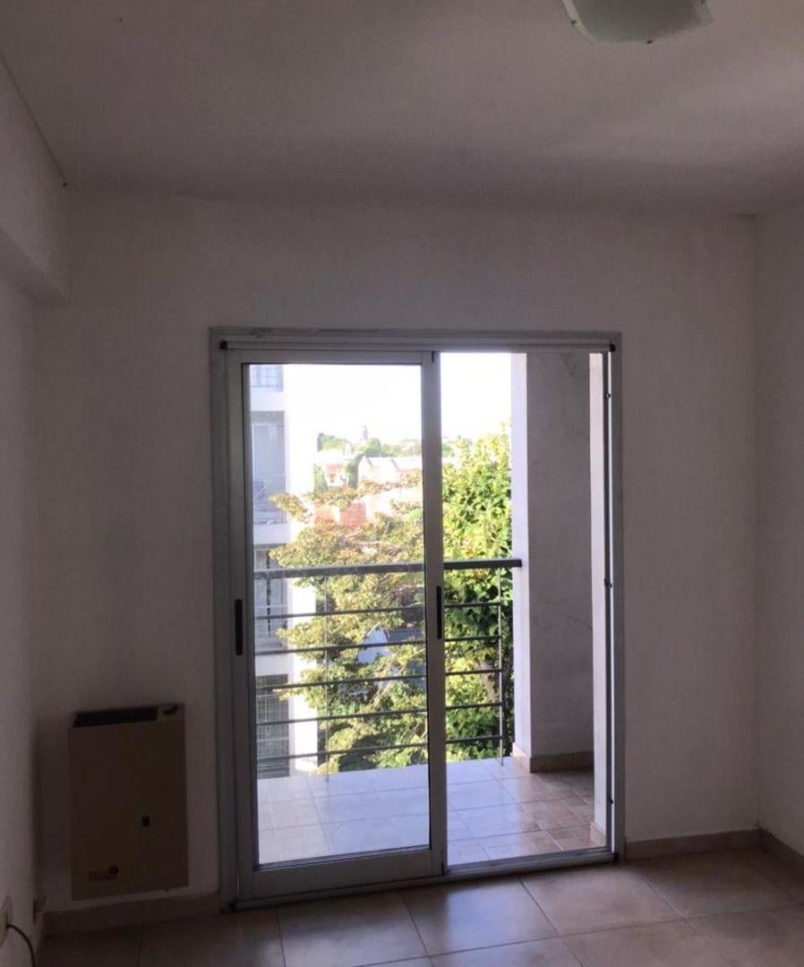 Foto de DEPARTAMENTO 1 dormotorio en ALQUILER, en calle 30 y 38 de La Plata, imagen 1