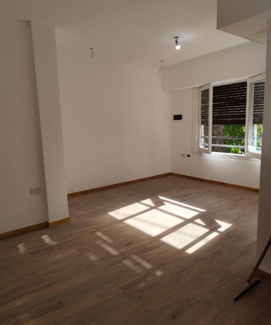 Foto de DEPARTAMENTO PH en VENTA 56 y 18 La Plata. 2 dormitorios, patio, imagen 1