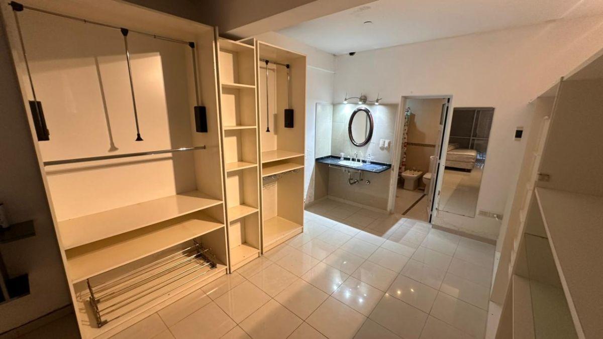 Foto de CASA amueblada en ALQUILER - Avenida Montevideo y 28 de Berisso, imagen 4
