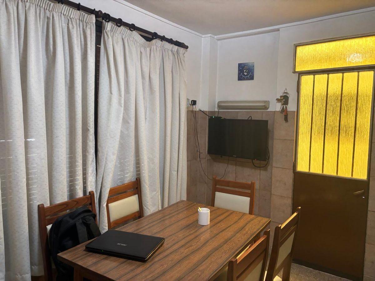Foto de CASA en VENTA - calle 62 e/ 22 y 23 La Plata - 5 ambientes, 3 baños, imagen 2