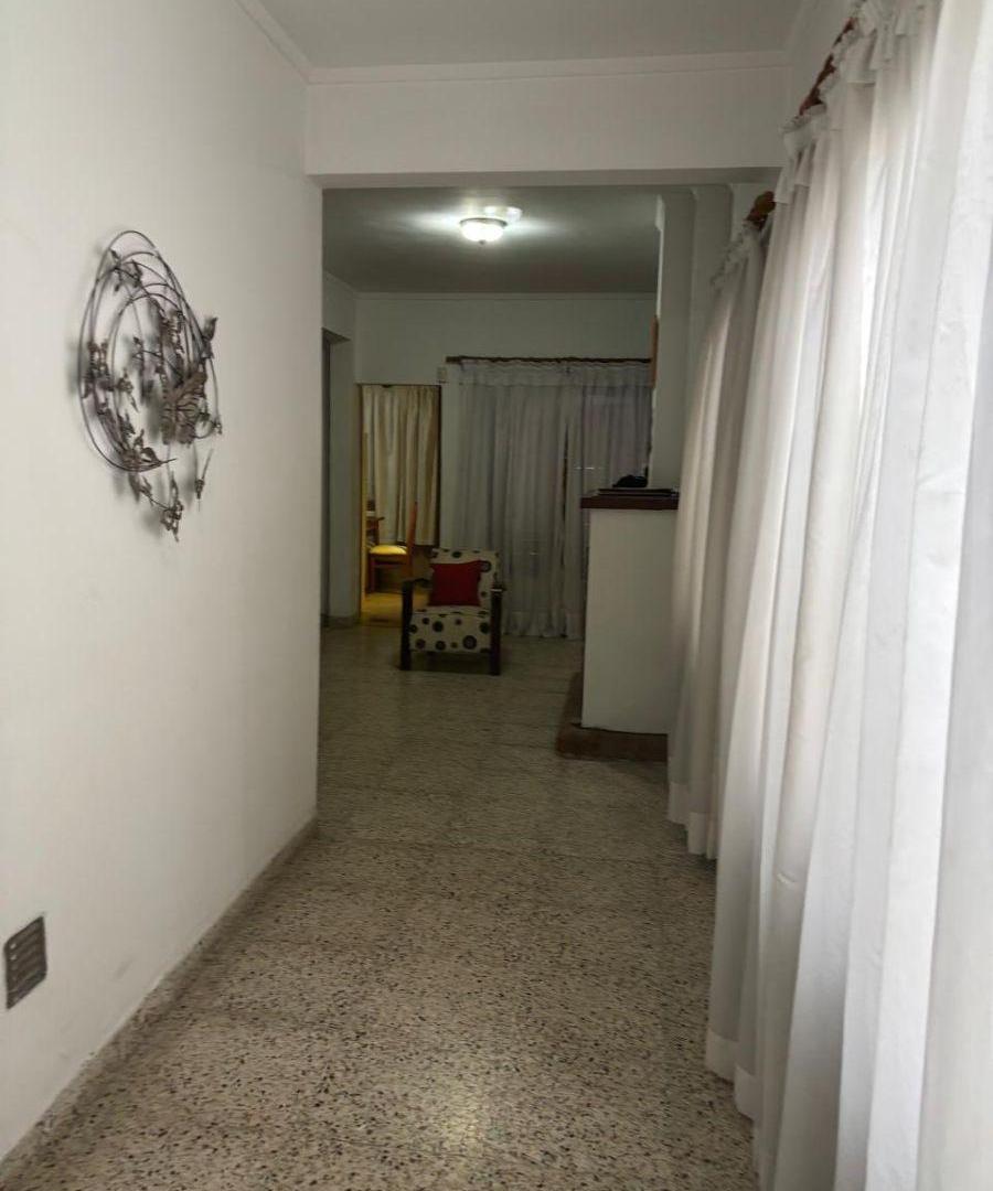 Foto de CASA en VENTA - calle 62 e/ 22 y 23 La Plata - 5 ambientes, 3 baños, imagen 4