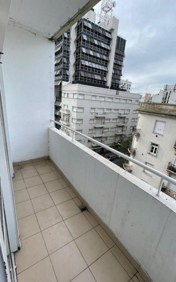 Foto de DEPARTAMENTO 3 dormitorios con COCHERAcubierta en ALQUILER, calle 48, imagen 3