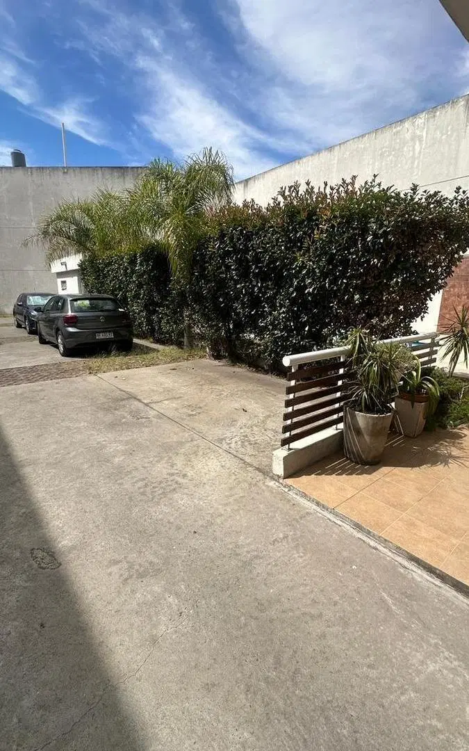 Venta de Cochera en Villa del Parque 5