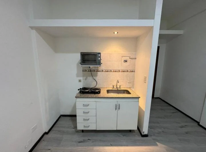 Alquiler Monoambiente Liniers Apto profesional 5