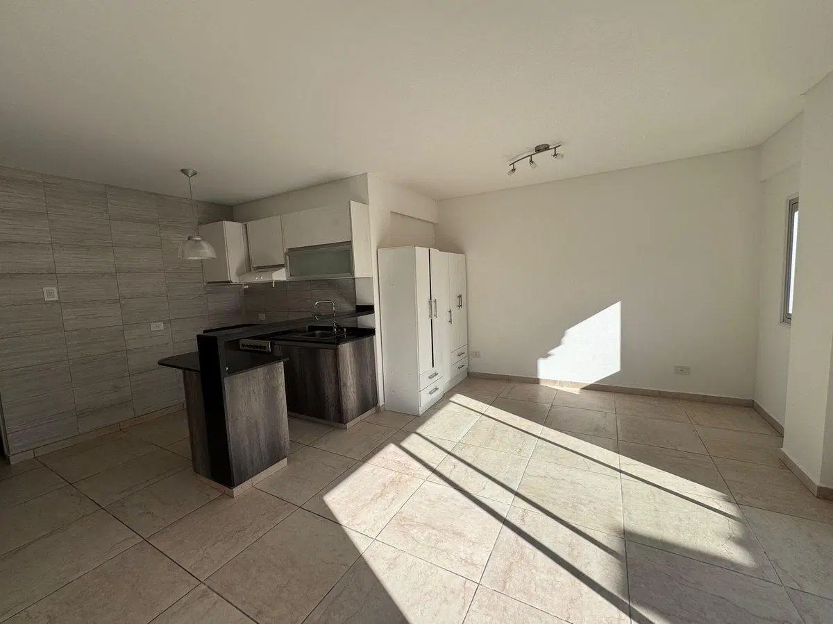 Venta Monoambiente divisible patio V Pueyrredon 3