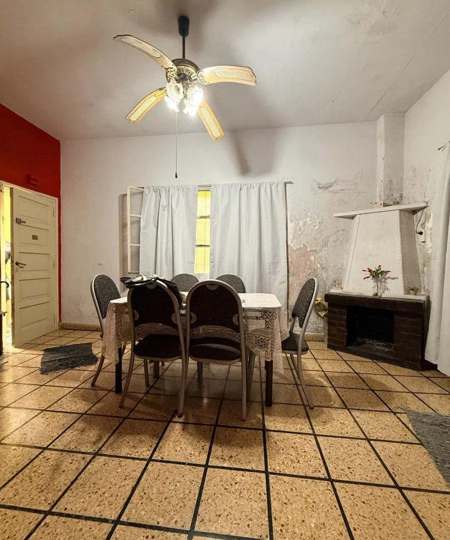 VENTA CASA LOTE PROPIO VILLA MAIPU A REFACCIONAR 3