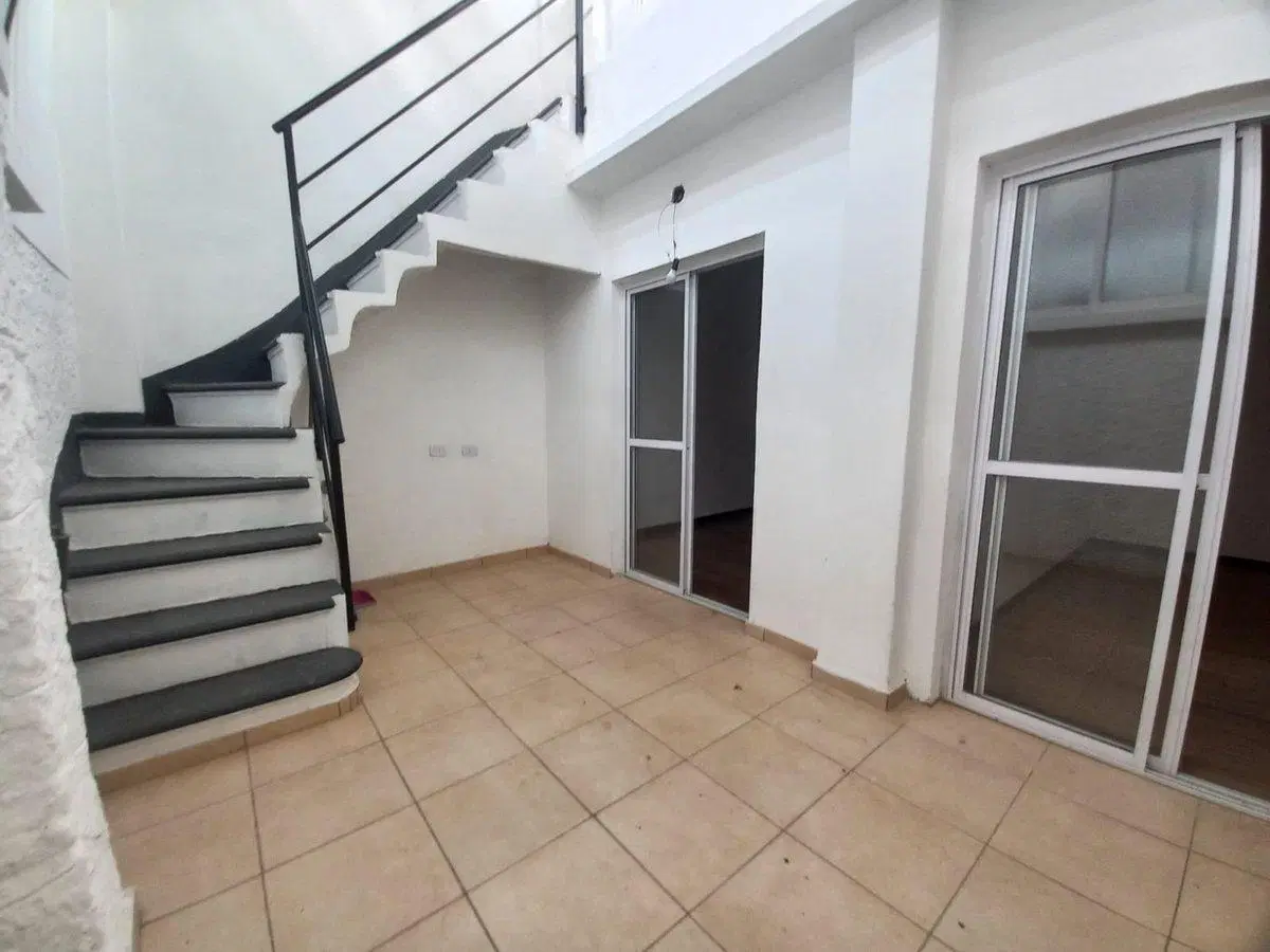 Venta ph 3 amb con terraza en Santos Lugares 2