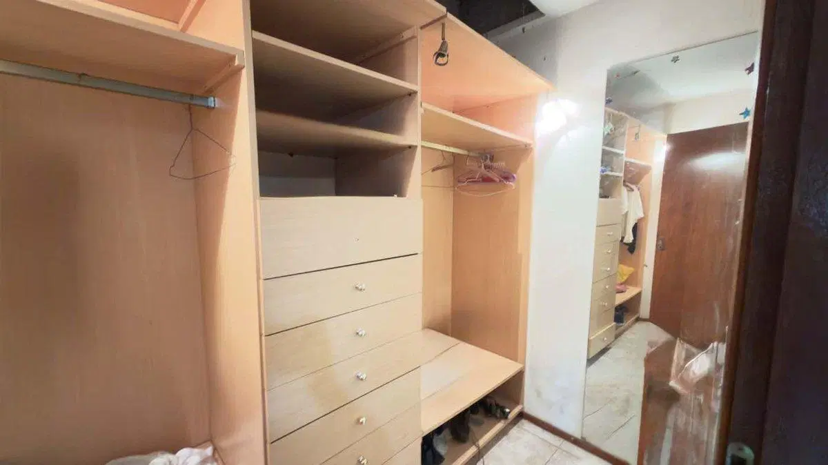 Venta casa a refaccionar en Martinez 3