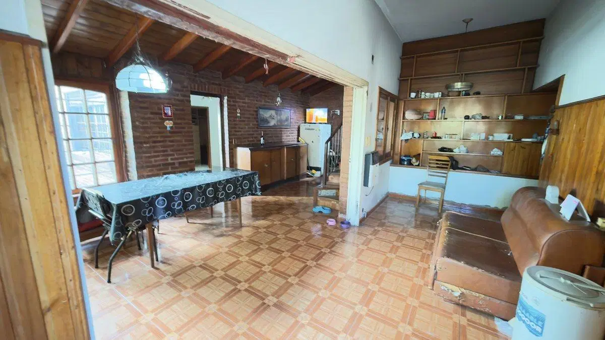 Venta casa a refaccionar en Martinez 2
