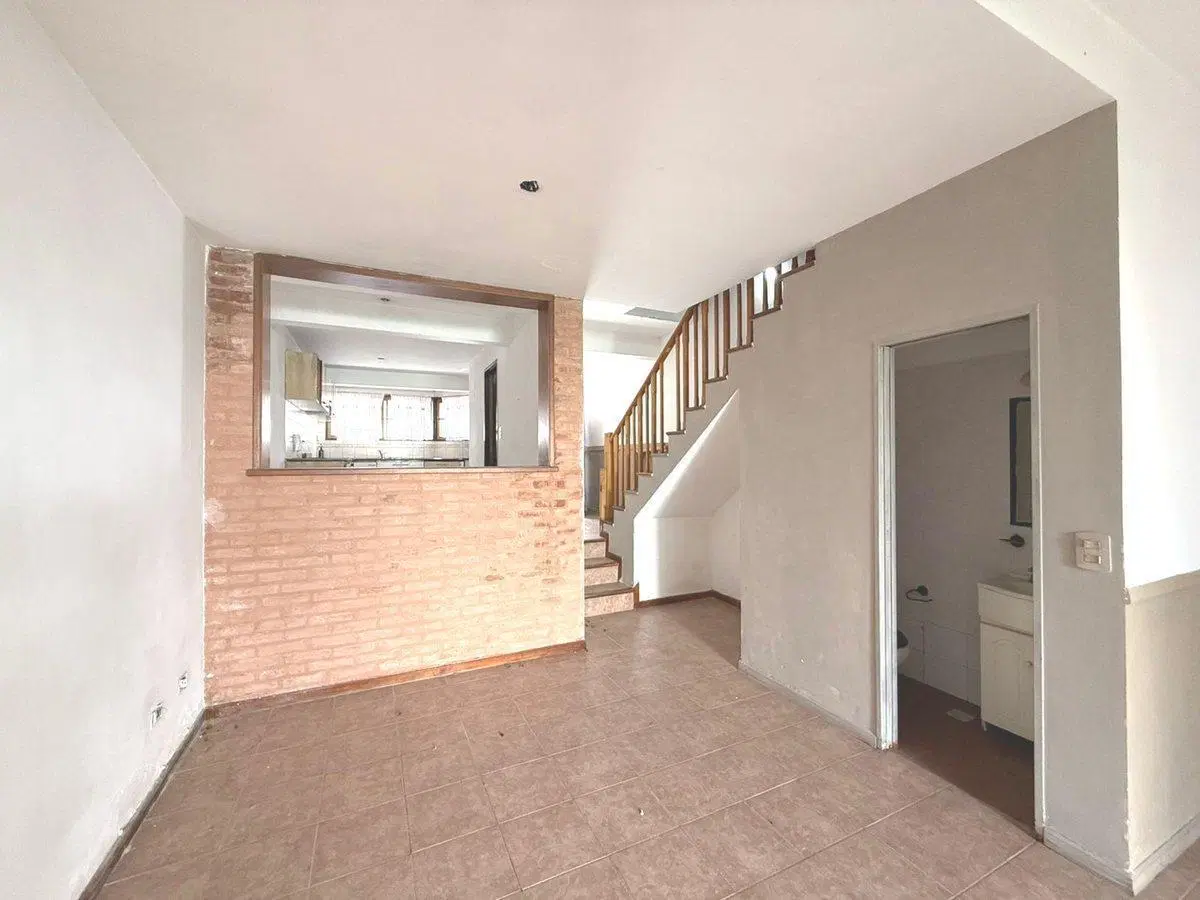 VENTA DÚPLEX 4 AMB AL FRENTE C/ COCHERA SAN MARTIN 4