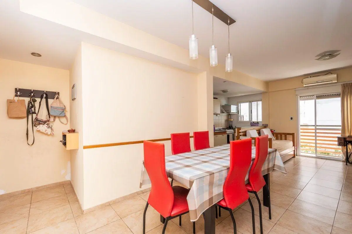 Departamento 3 amb. en duplex con patio Boedo 3