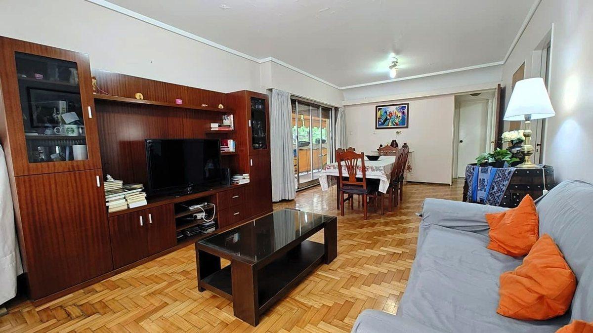 Venta Departamento 4 amb Villa Urquiza con patio