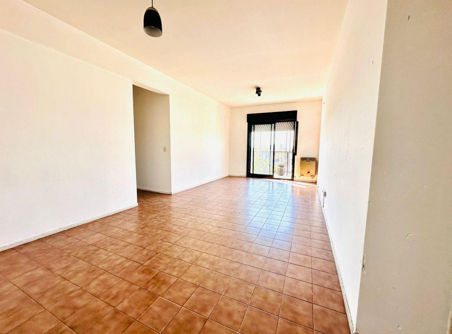 DEPARTAMENTO EN VENTA 4 AMB, GUARDACOCHE CIUDADELA