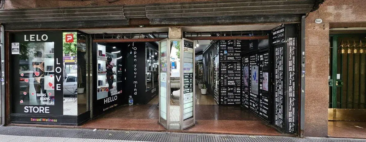 VENTA Local comercial en Galería Barrio Norte 8