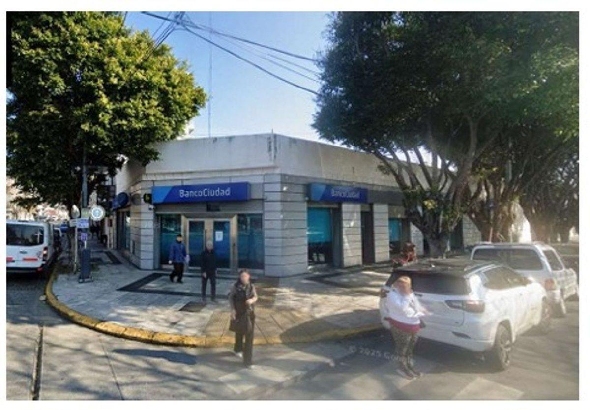 Venta local con renta 478 M2  Mataderos