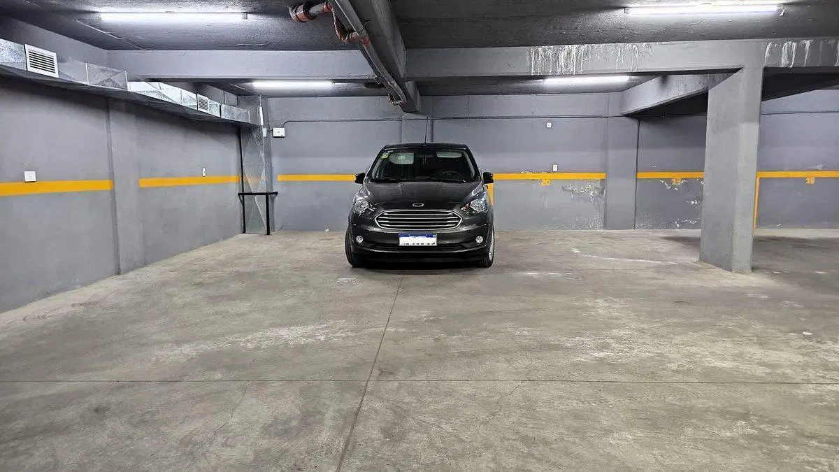 Venta Cochera Cubierta Villa Urquiza 1° P Elevador 4