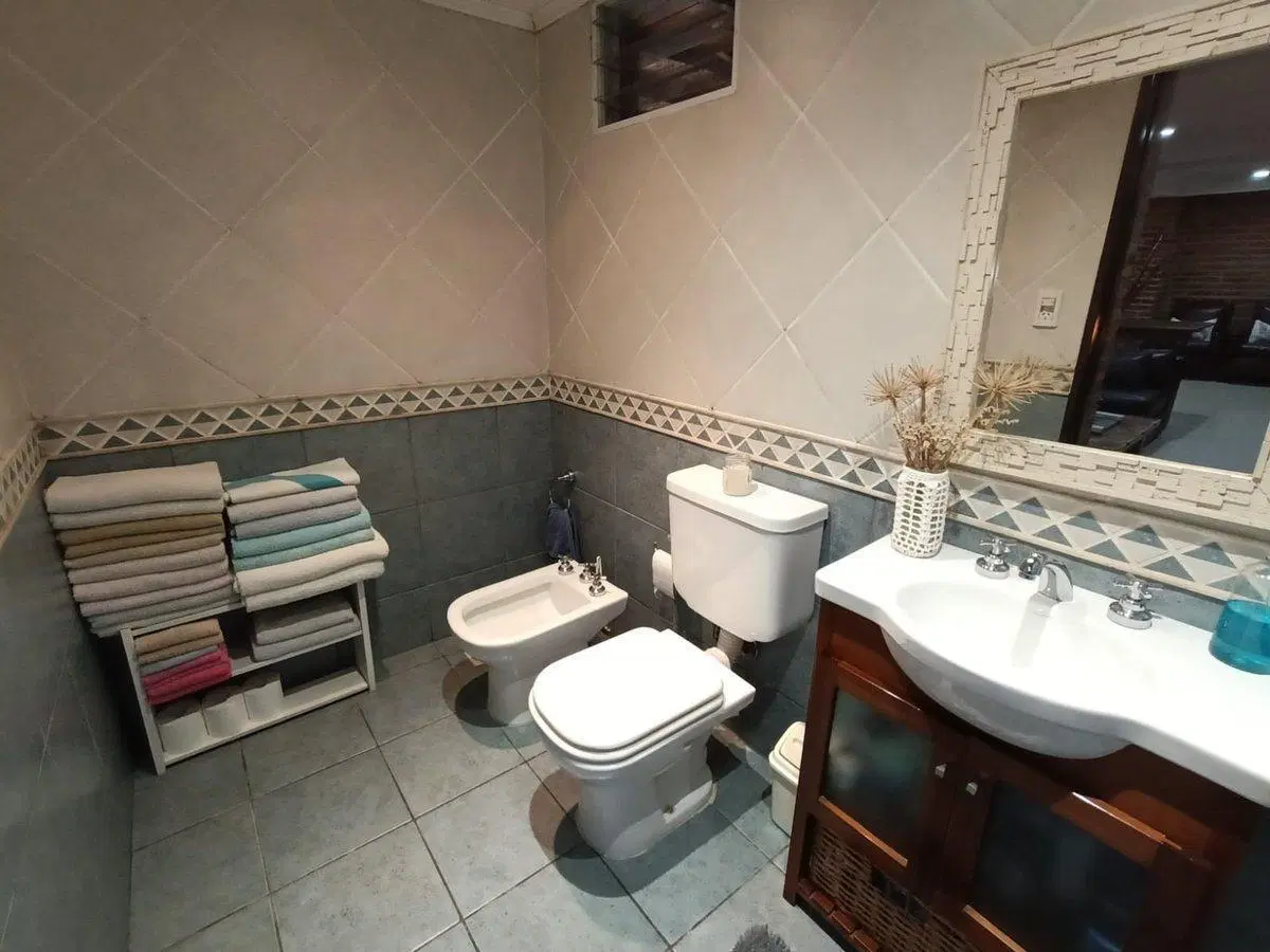 VENTA - CASA 5 AMB - COMERCIAL - RINCON DE MILBERG 5
