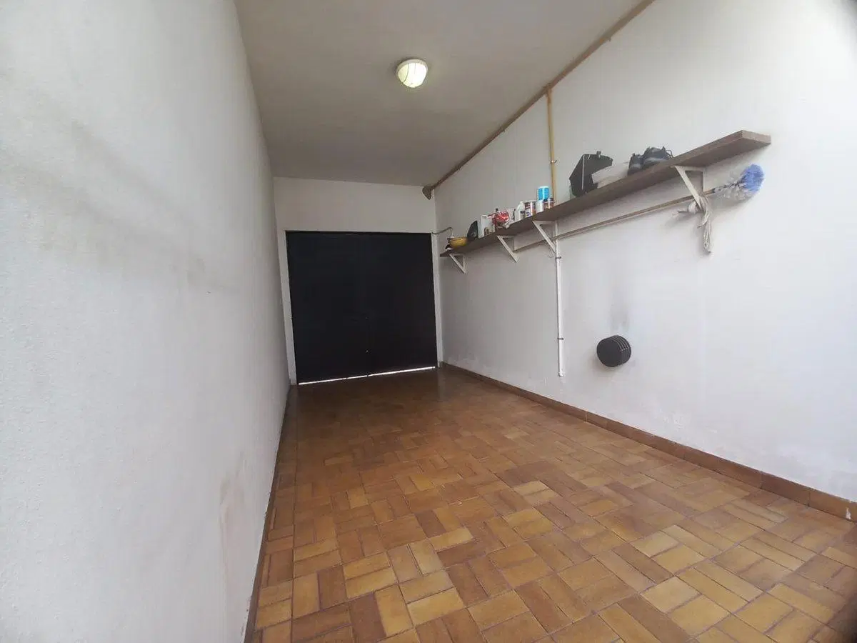 Venta ph 4 ambientes cochera y patio Saenz Peña 8