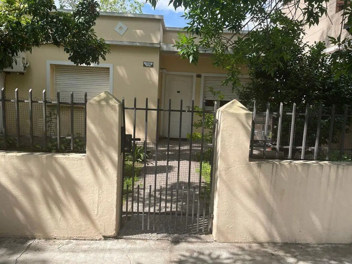 Venta Casa Multifamiliar a reciclar 4