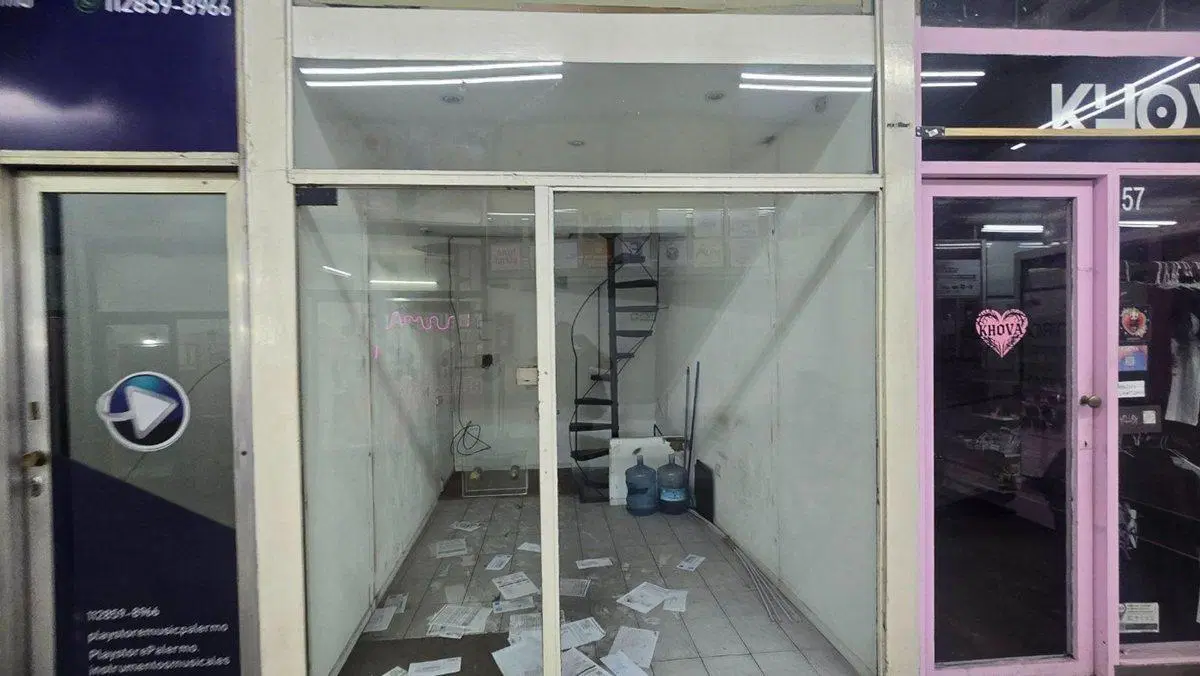 Venta local comercial en galeria, Palermo 2