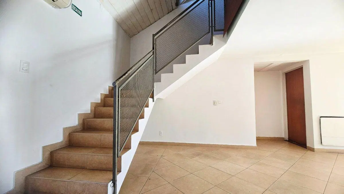 Venta PH 3 amb con balcon y terraza propia Munro 8