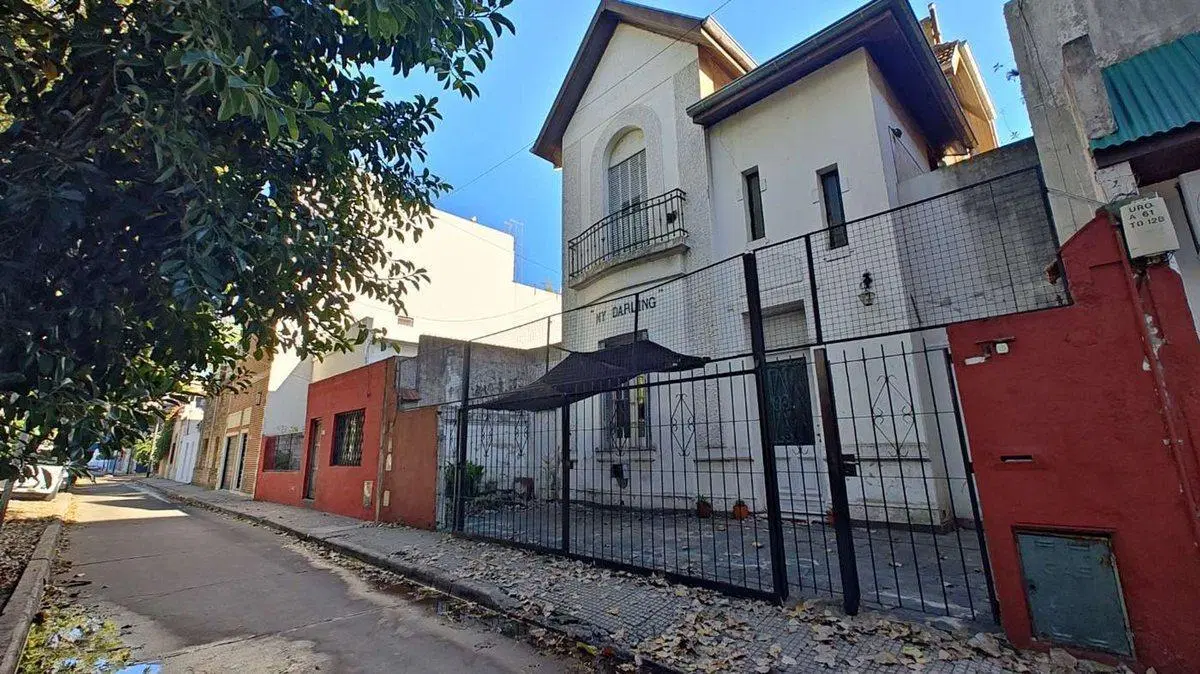 Venta CASA 4/5 Amb V. Urquiza A Reciclar - Permuta 5
